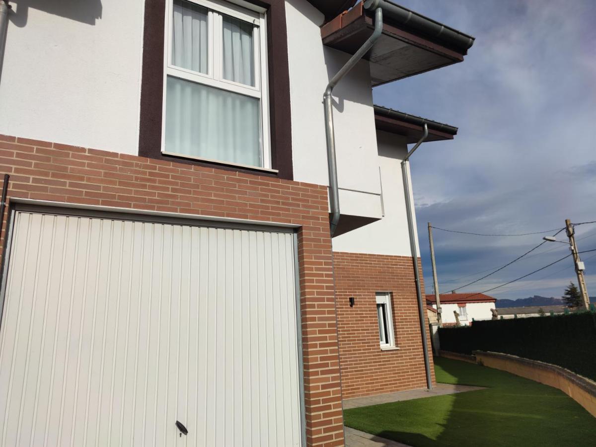 Chalet Con Amplio Jardin 카살라레이나 외부 사진